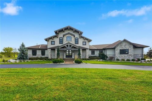 10807 Nw Tiffany Springs Rd, Kansas City, MO, 64153-1504 | Card Image