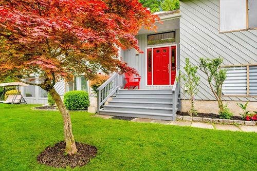 4 Aida Ln, Cortlandt Mnr, NY, 10567-6339 | Card Image