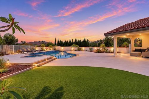 1223 Burris Dr, El Cajon, CA, 92019-3572 | Card Image