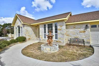 282 &amp; 266 Park Grv, House other with 3 bedrooms, 2 bathrooms and null parking in Spring Branch TX | Image 3