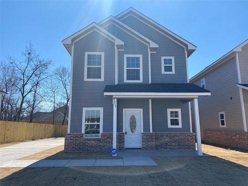 3015 Barling St, Greenville, TX, 75401 | Card Image