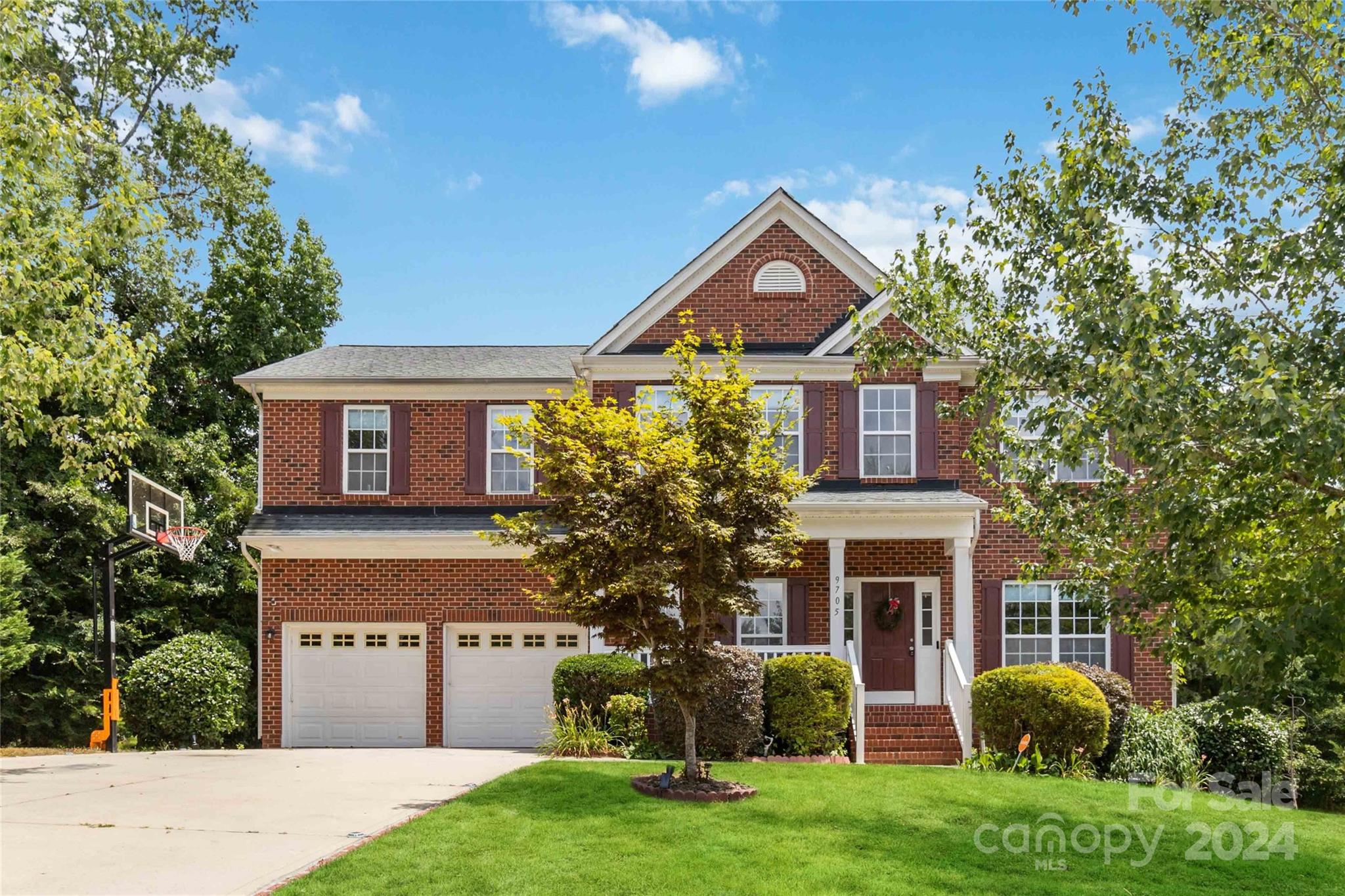 Luckwood Ct, Mint Hill, NC 28227