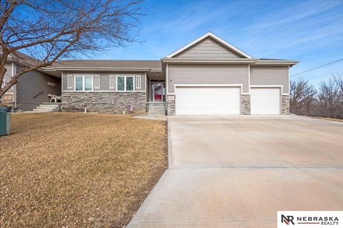 2602 Fountain Cir, Plattsmouth, NE, 68048-8020 | Card Image