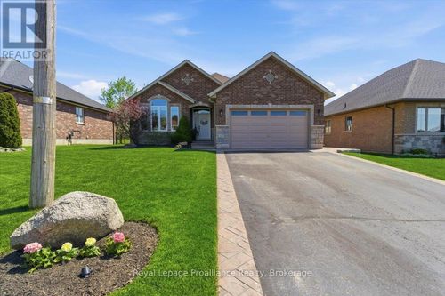 109 Pinnacle Street, Brighton, ON, K0K1H0 | Card Image
