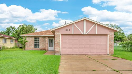 1602 N Avenue N, Freeport, TX, 77541-3650 | Card Image
