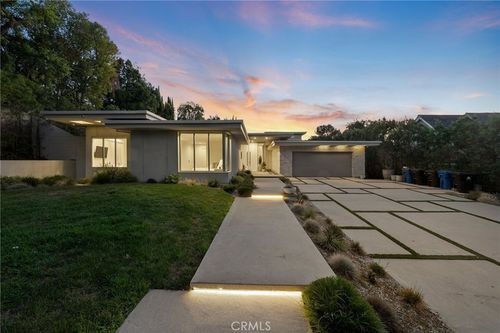 4727 Alonzo Ave, Encino, CA, 91316-3605 | Card Image