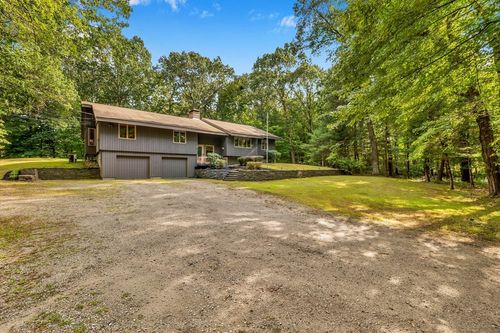 167 Middle St, West Newbury, MA, 01985-1922 | Card Image