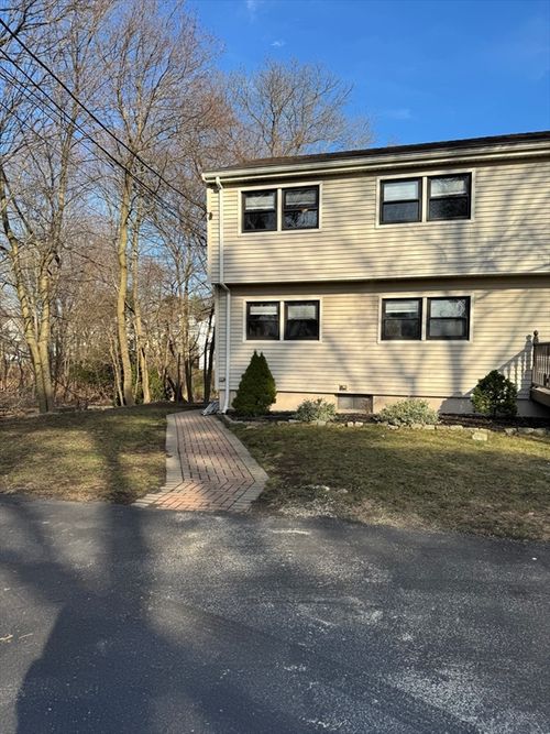 b-38 Vine St, Saugus, MA, 01906-3435 | Card Image