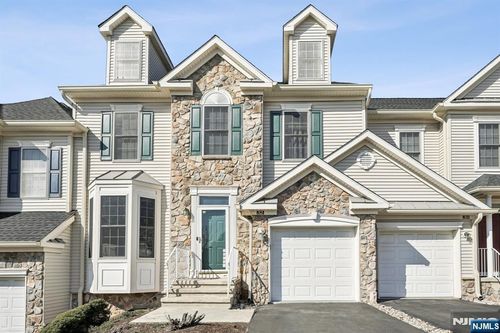 32 Winding Way, Woodland Park, NJ, 07424-2669 | Card Image