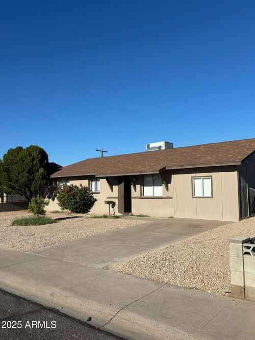 3007 N 81st Ave, Phoenix, AZ, 85033-4703 | Card Image