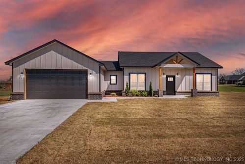 26055 E 732 Rd, Wagoner, OK, 74467-6844 | Card Image