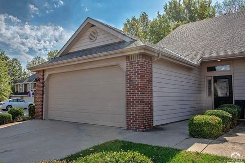 3413 Sweetgrass Ct, Lawrence, KS, 66049-4245 | Card Image
