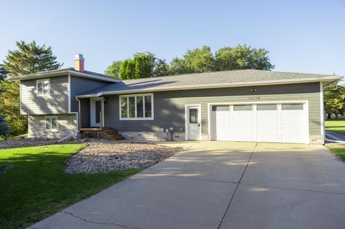 39594 Milwaukee Drive, Bath, SD, 57427 | Card Image