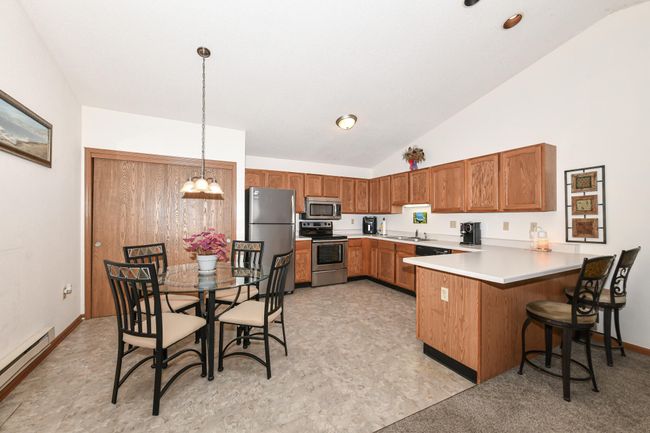 505 Lawson School Rd, Condo with 2 bedrooms, 1 bathrooms and null parking in Delavan WI | Image 8