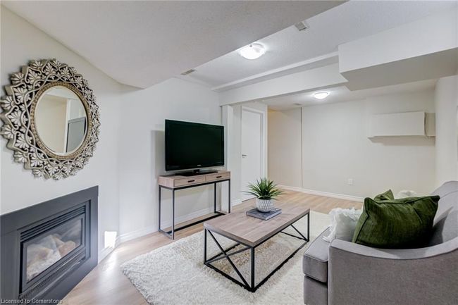 43 - 10 Holborn Crt, Townhouse with 3 bedrooms, 2 bathrooms and 2 parking in Kitchener ON | Image 45