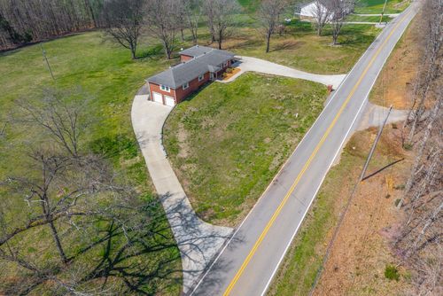 1718 Seven Mile Ferry Rd, Clarksville, TN, 37040-7901 | Card Image