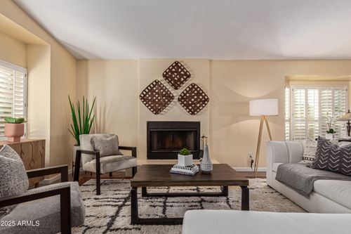 506 W Sandra Ter, Phoenix, AZ, 85023-7410 | Card Image