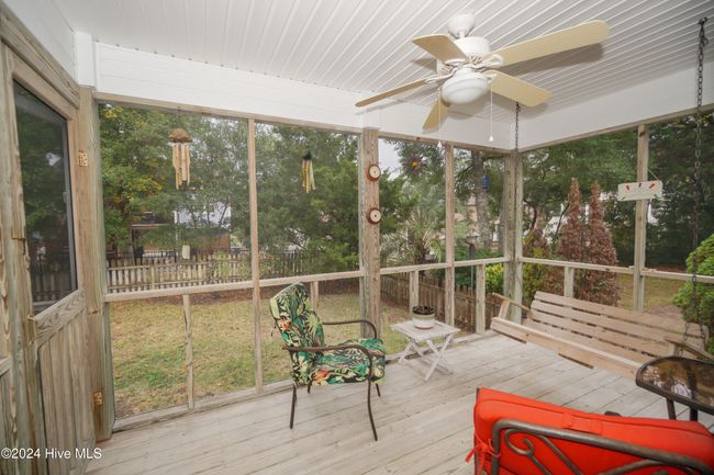 106 Se 21 St St, House other with 4 bedrooms, 3 bathrooms and 2 parking in Oak Island NC | Image 22