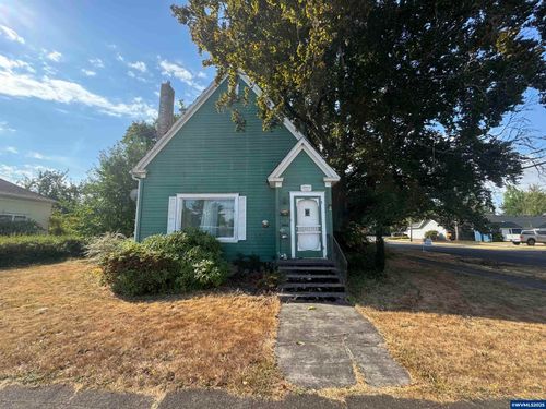 389 C St, Independence, OR, 97351-2049 | Card Image