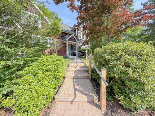7-401 Brighton Avenue, Portland, ME, 04102 | Card Image