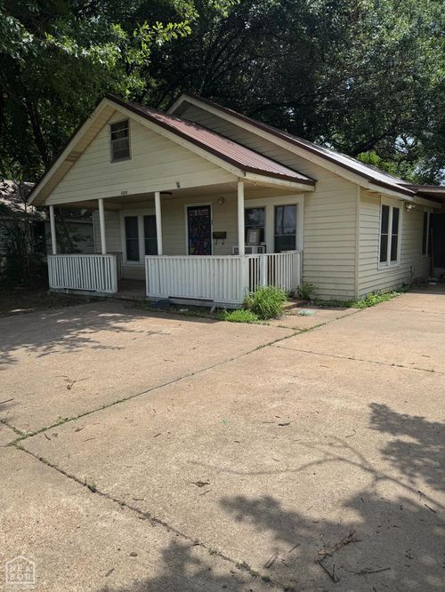 1608 Mclain St, Newport, AR, 72112-3640 | Card Image