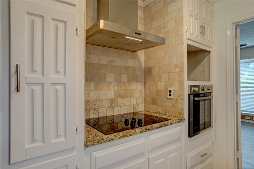 2102 Apollo Rd, Richardson, TX, 75081-3227 | Card Image