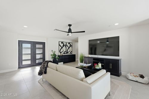 6420 E Virginia Ave, Scottsdale, AZ, 85257-1142 | Card Image