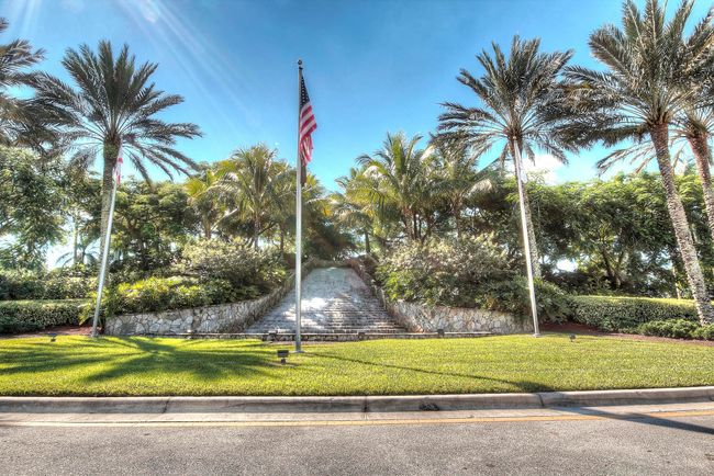 4194 Bluff Harbor Way, House other with 3 bedrooms, 3 bathrooms and null parking in Wellington FL | Image 26