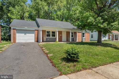 20 Executive Ln, WILLINGBORO, NJ, 08046-2432 | Card Image