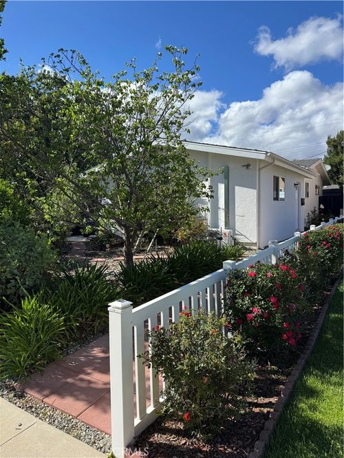 23017 Gilmore St, West Hills, CA, 91307-3524 | Card Image