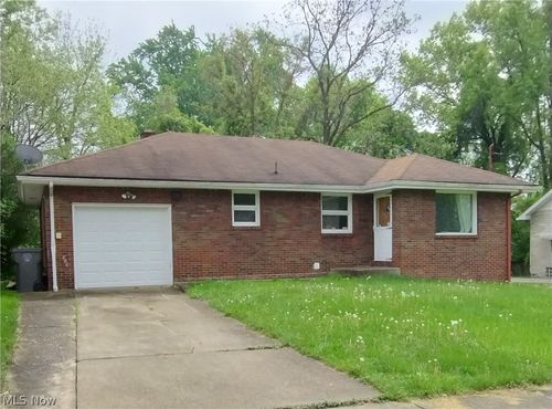 323 Marmion Ave, Youngstown, OH, 44507-1558 | Card Image