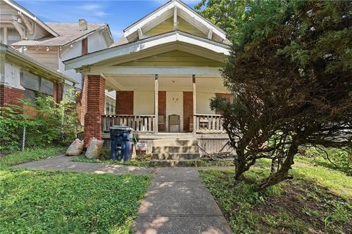 3741 Agnes Ave, Kansas City, MO, 64128-2538 | Card Image