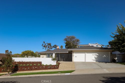 1500 Seacrest Dr, Corona del Mar, CA, 92625-1230 | Card Image