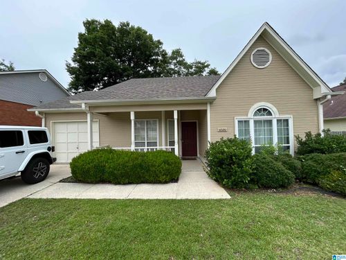 4026 Saddle Run Cir, Pelham, AL, 35124-2624 | Card Image