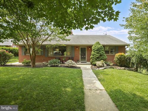 520 Overhill Dr, CHAMBERSBURG, PA, 17202-3164 | Card Image