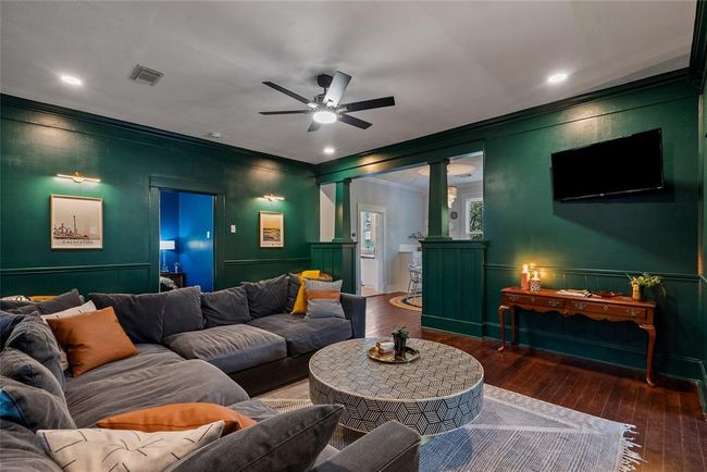 3610 Avenue P 1/2, House other with 3 bedrooms, 2 bathrooms and null parking in Galveston TX | Image 12
