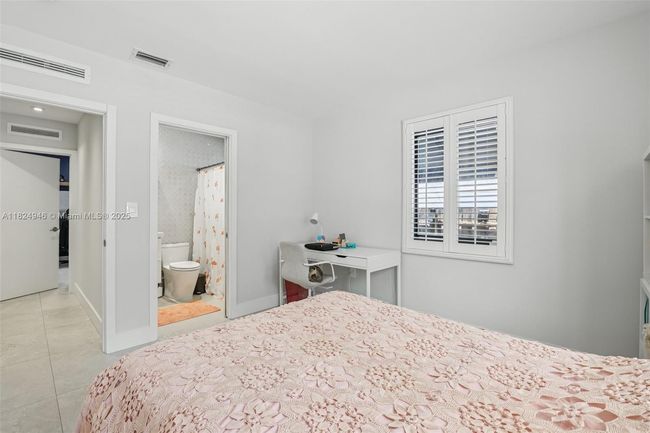 441 Sw 27 Th Rd, House other with 4 bedrooms, 4 bathrooms and null parking in Miami FL | Image 23