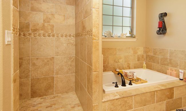 125 Private Road 5295, House other with 4 bedrooms, 3 bathrooms and null parking in Yantis TX | Image 19