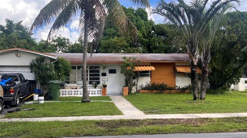 6841 Sw 1st Ct, Pembroke Pines, FL, 33023-1101 | Card Image