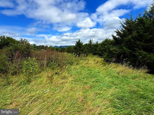 425 Wisteria Ln, OLD FIELDS, WV, 26845-8663 | Card Image