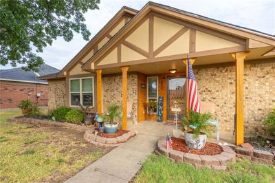 View of front of house | Image 1