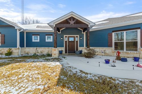 715 Vz County Road 1803, Grand Saline, TX, 75140-3590 | Card Image