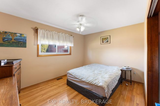 3454 Round Lake Road, House other with 3 bedrooms, 1 bathrooms and 8 parking in South Frontenac ON | Image 6