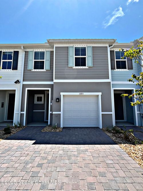 1685 Kendall Pointe Pl, Melbourne, FL, 32935-5745 | Card Image