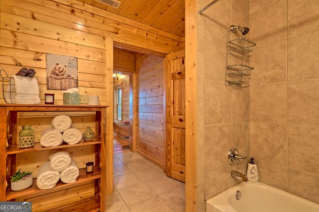 672 Screamer Dr, House other with 3 bedrooms, 3 bathrooms and null parking in Clayton GA | Image 56