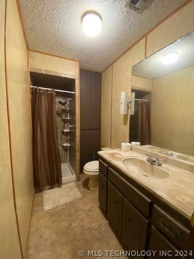 120 N Lee St, House other with 3 bedrooms, 2 bathrooms and null parking in Kiowa OK | Image 15