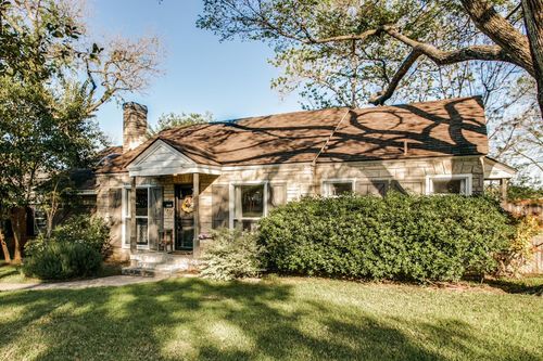 9412 Peninsula Dr, Dallas, TX, 75218-2737 | Card Image