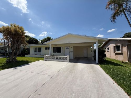 7302 Nw 57th Ct, Tamarac, FL, 33321-6004 | Card Image