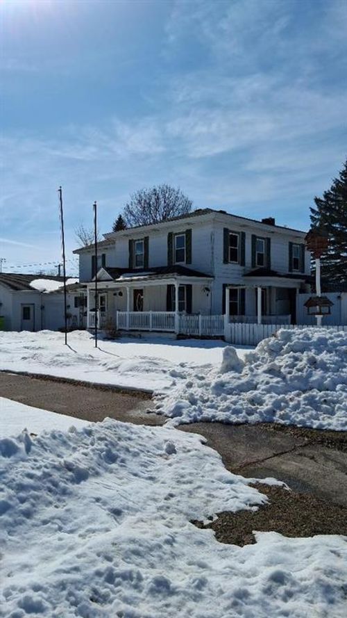 307 S Spring St, Augusta, WI, 54722-9005 | Card Image