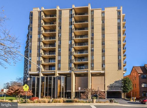 911-4242 East West Highway, CHEVY CHASE, MD, 20815 | Card Image